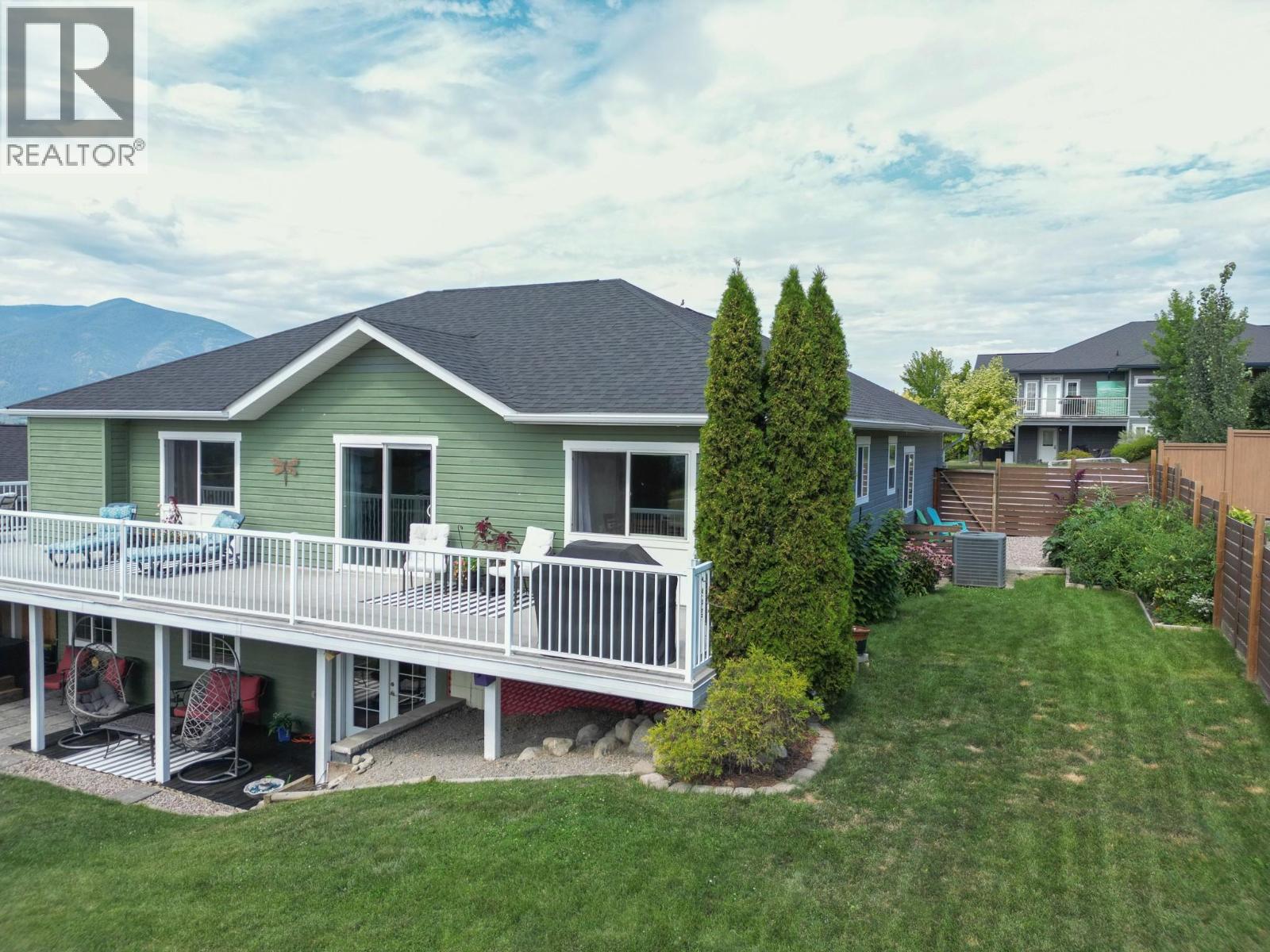 Photo 18 of 908 Purcell Crescent, Creston BC