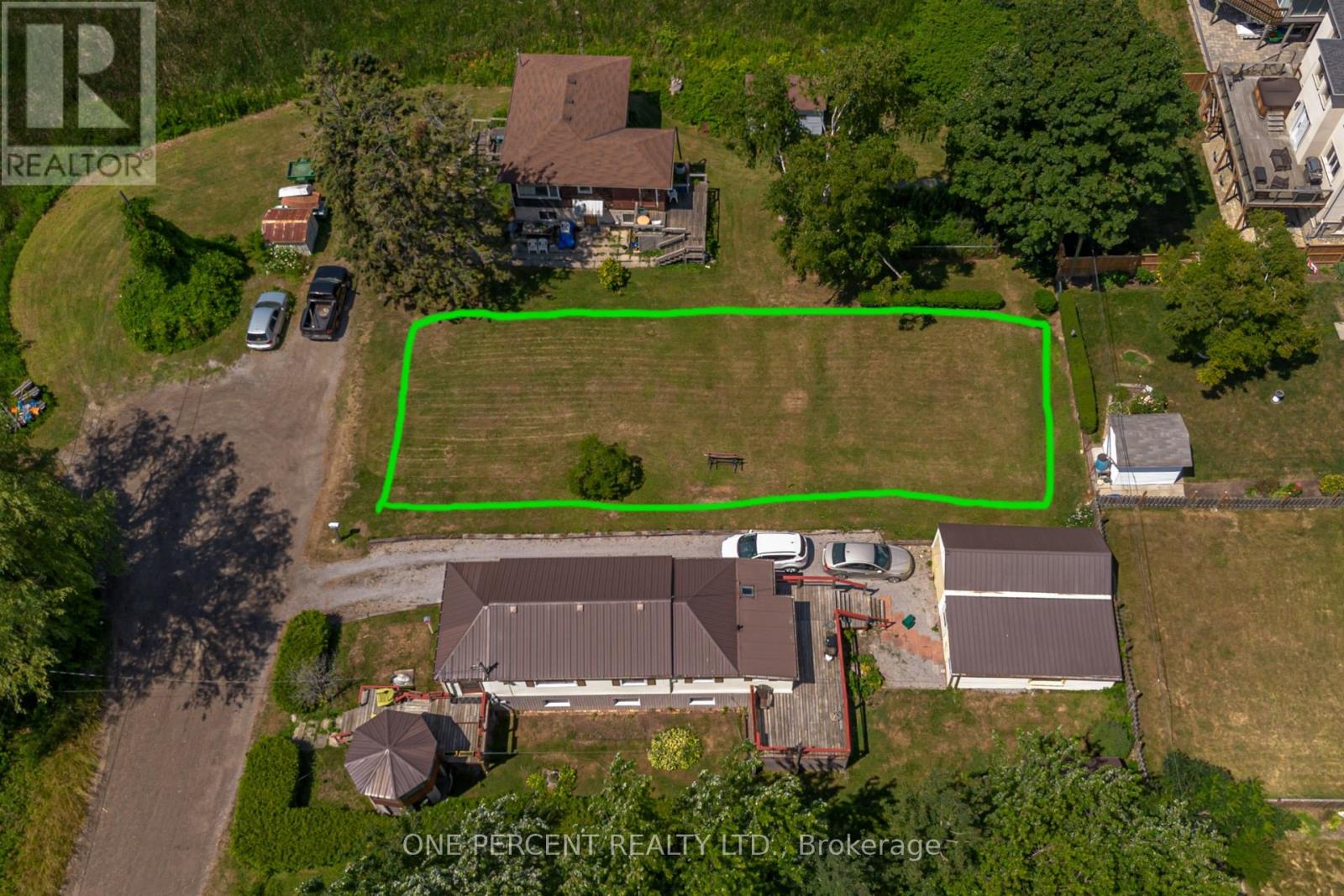 Photo 2 of 809 St Martins Drive, Pickering ON