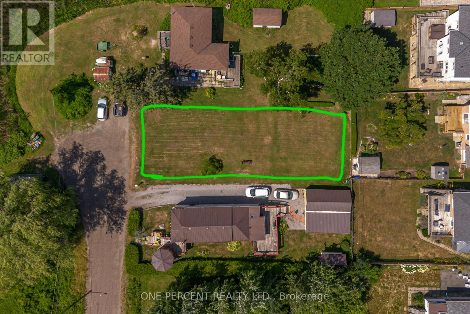 Photo 9 of 809 St Martins Drive, Pickering ON