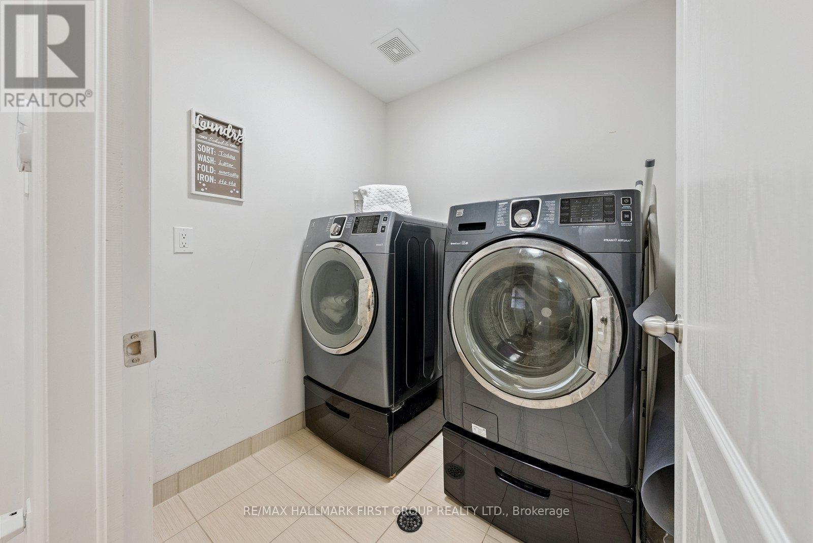 Photo 17 of 1737 Douglas Langtree Drive, Oshawa ON