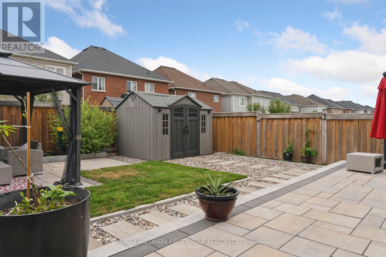 Photo 5 of 1737 Douglas Langtree Drive, Oshawa ON