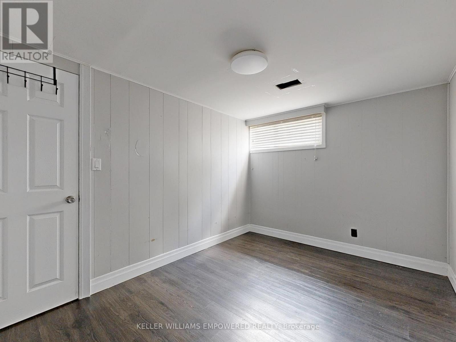 Photo 15 of 33 Rutledge Avenue, Toronto ON