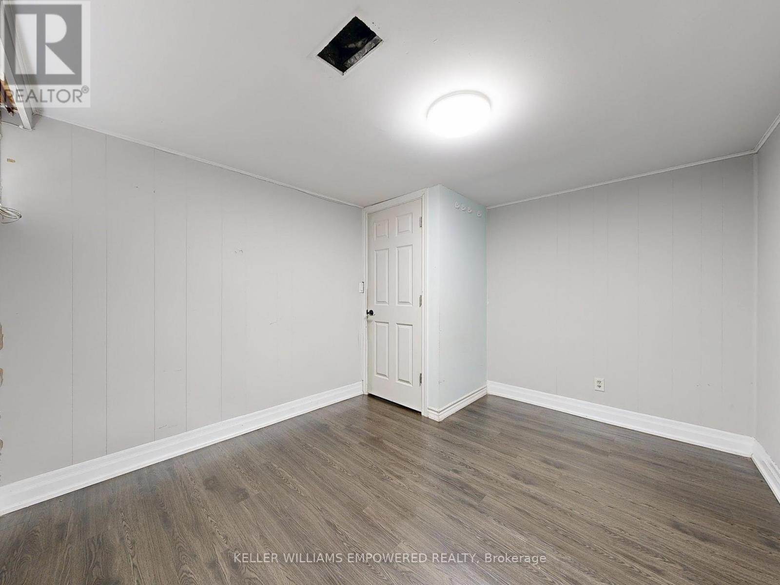 Photo 16 of 33 Rutledge Avenue, Toronto ON