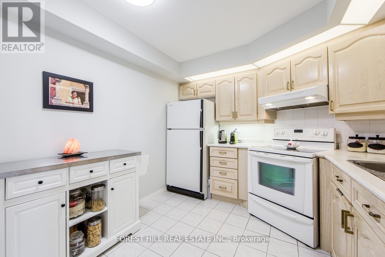 Photo 28 of 717 10 Guildwood Parkway, Toronto ON