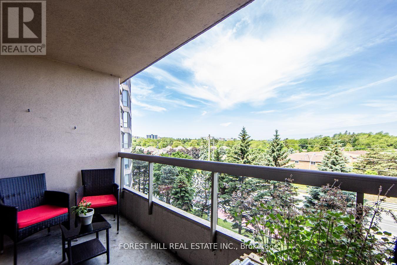 Photo 14 of 717 10 Guildwood Parkway, Toronto ON