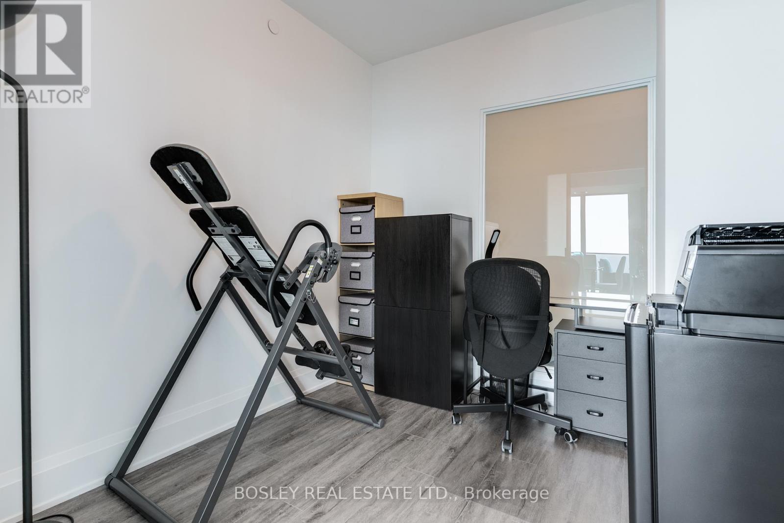 Photo 39 of 5104 70 Annie Craig Drive, Toronto ON