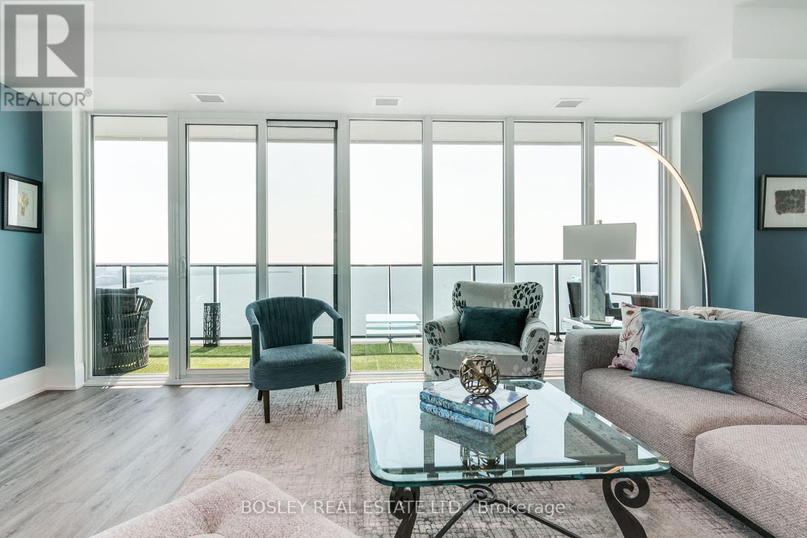 Photo 24 of 5104 70 Annie Craig Drive, Toronto ON