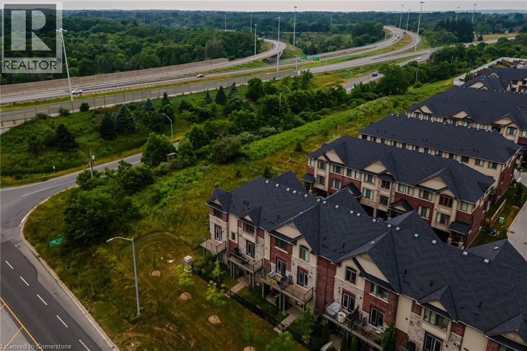 Photo 32 of 13 Pringle Lane, Ancaster ON