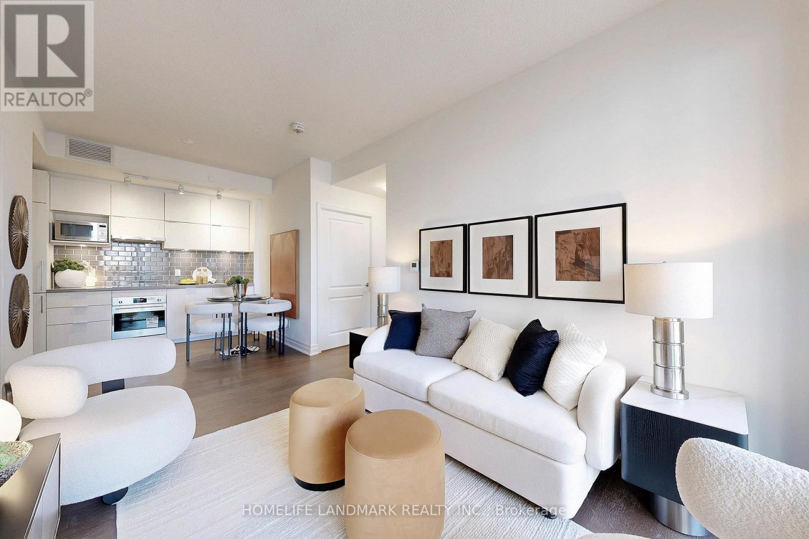 Photo 13 of 730 10 Rouge Valley Drive W, Markham ON