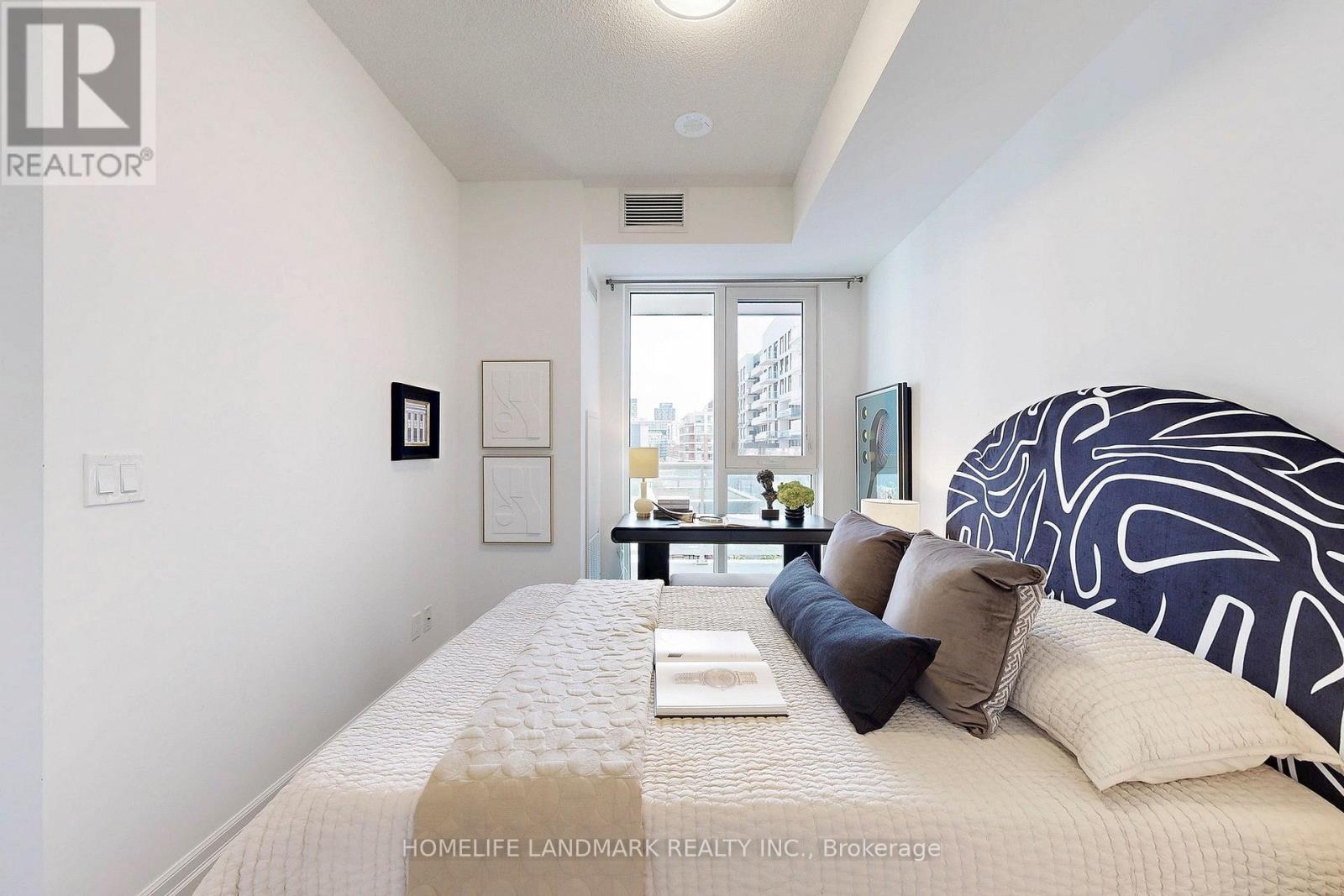 Photo 27 of 730 10 Rouge Valley Drive W, Markham ON