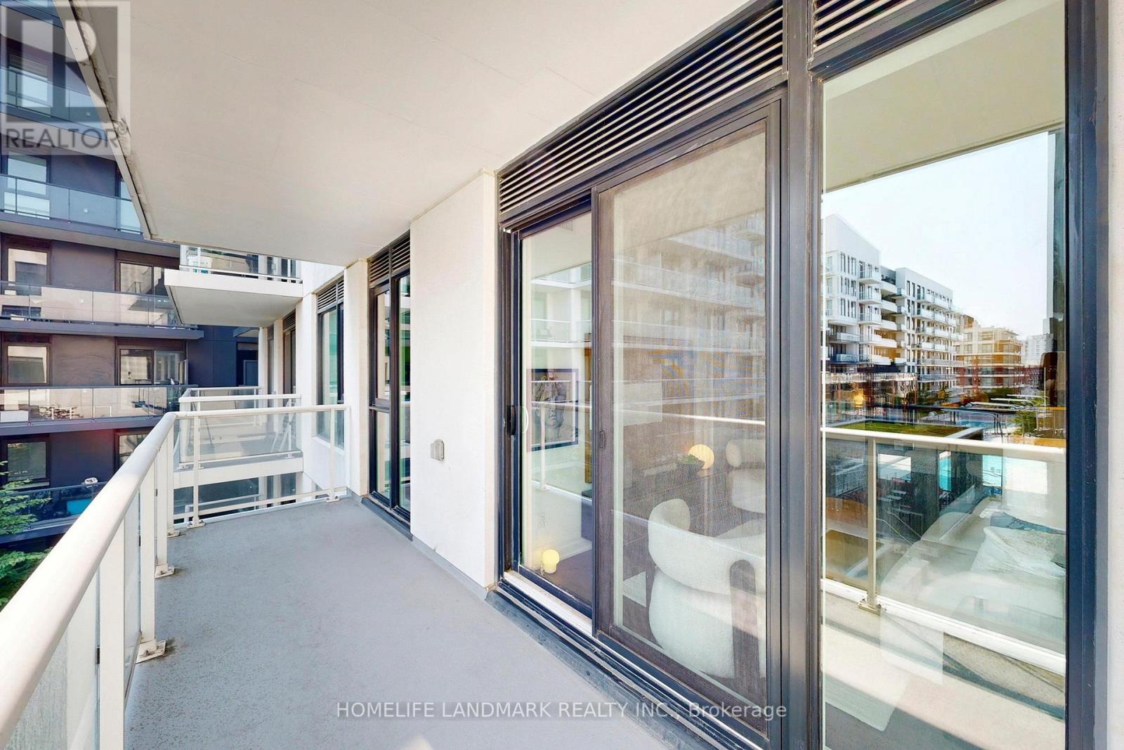 Photo 37 of 730 10 Rouge Valley Drive W, Markham ON