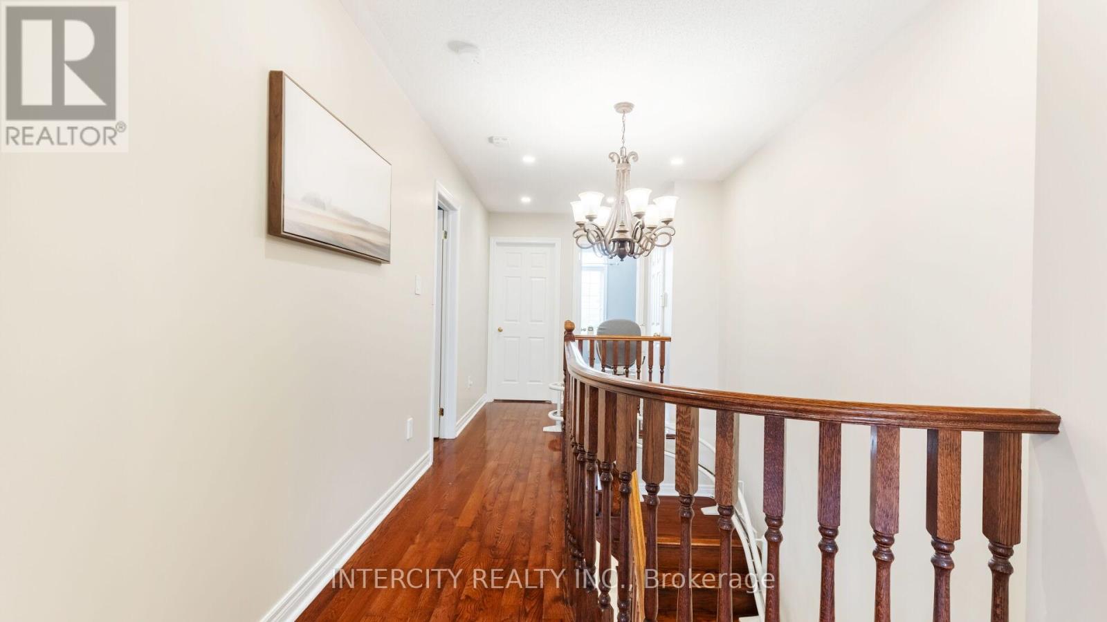 Photo 26 of 16 Venice Gate Drive, Vaughan ON