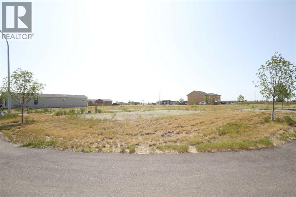 Photo 2 of 2 Meadows Way, Taber AB