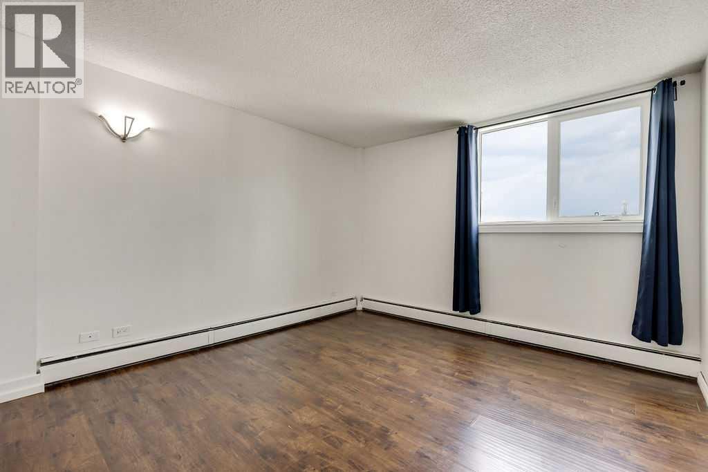 Single Family House for Sale in    Avenue SW Beltline Calgary 