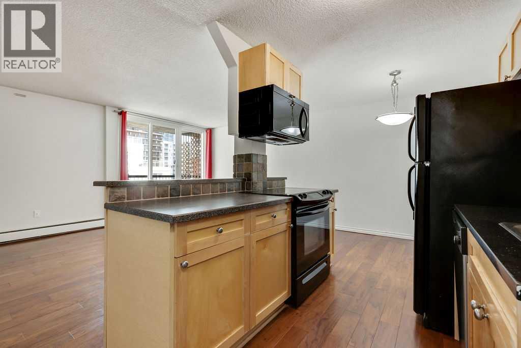 Single Family House for Sale in    Avenue SW Beltline Calgary 
