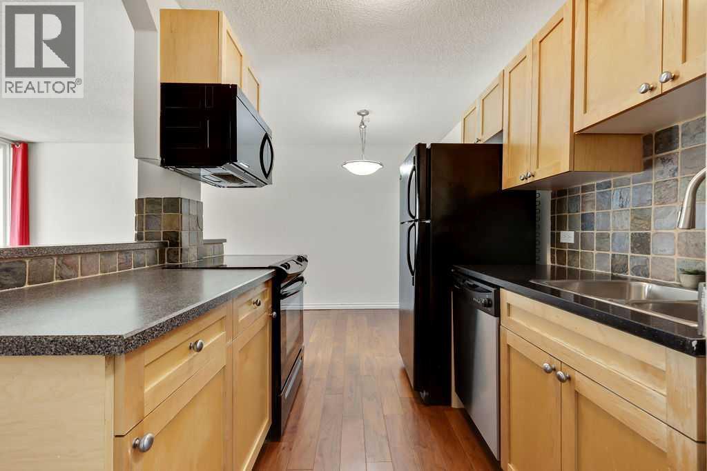 Single Family House for Sale in    Avenue SW Beltline Calgary 