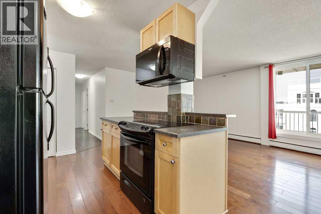 Single Family House for Sale in    Avenue SW Beltline Calgary 