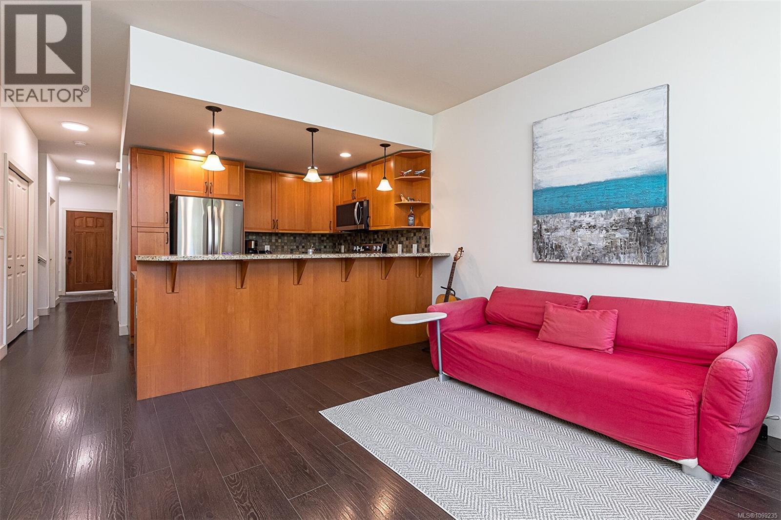 Photo 24 of 870 Brock Ave, Langford BC