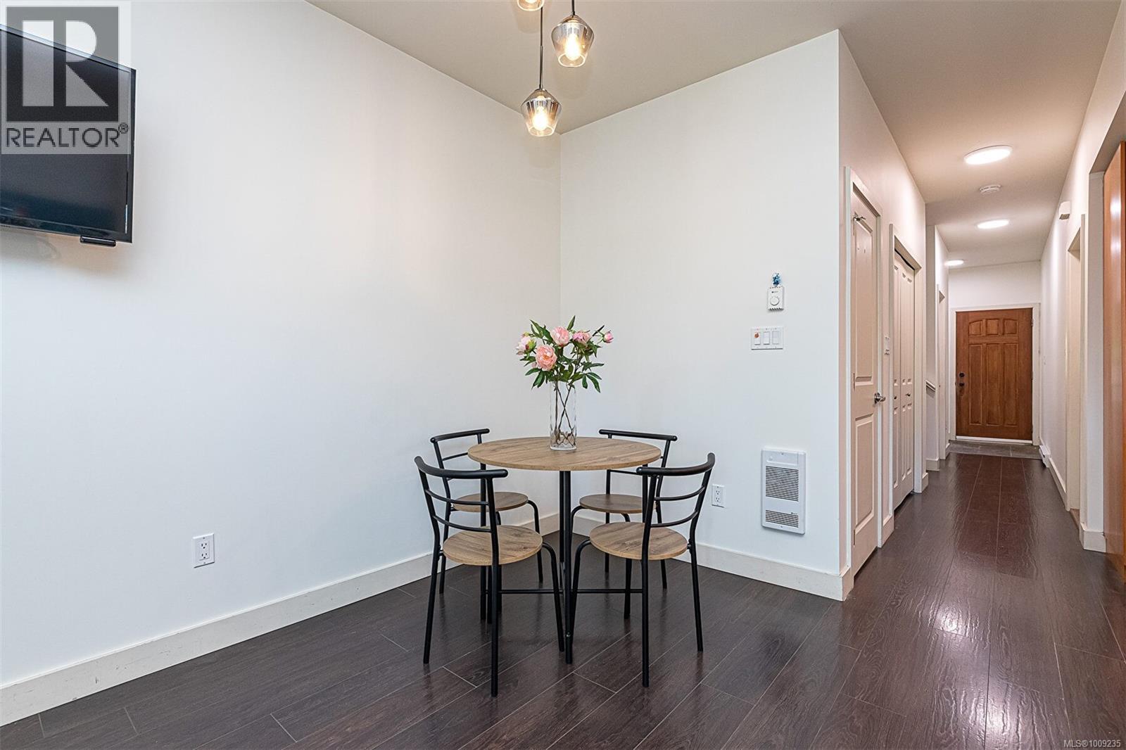 Photo 21 of 870 Brock Ave, Langford BC