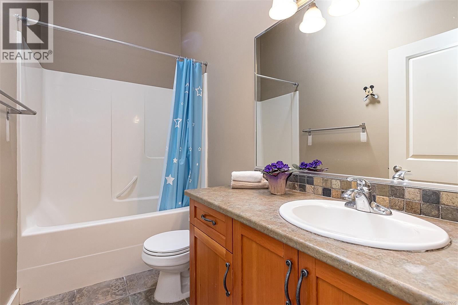Photo 14 of 870 Brock Ave, Langford BC