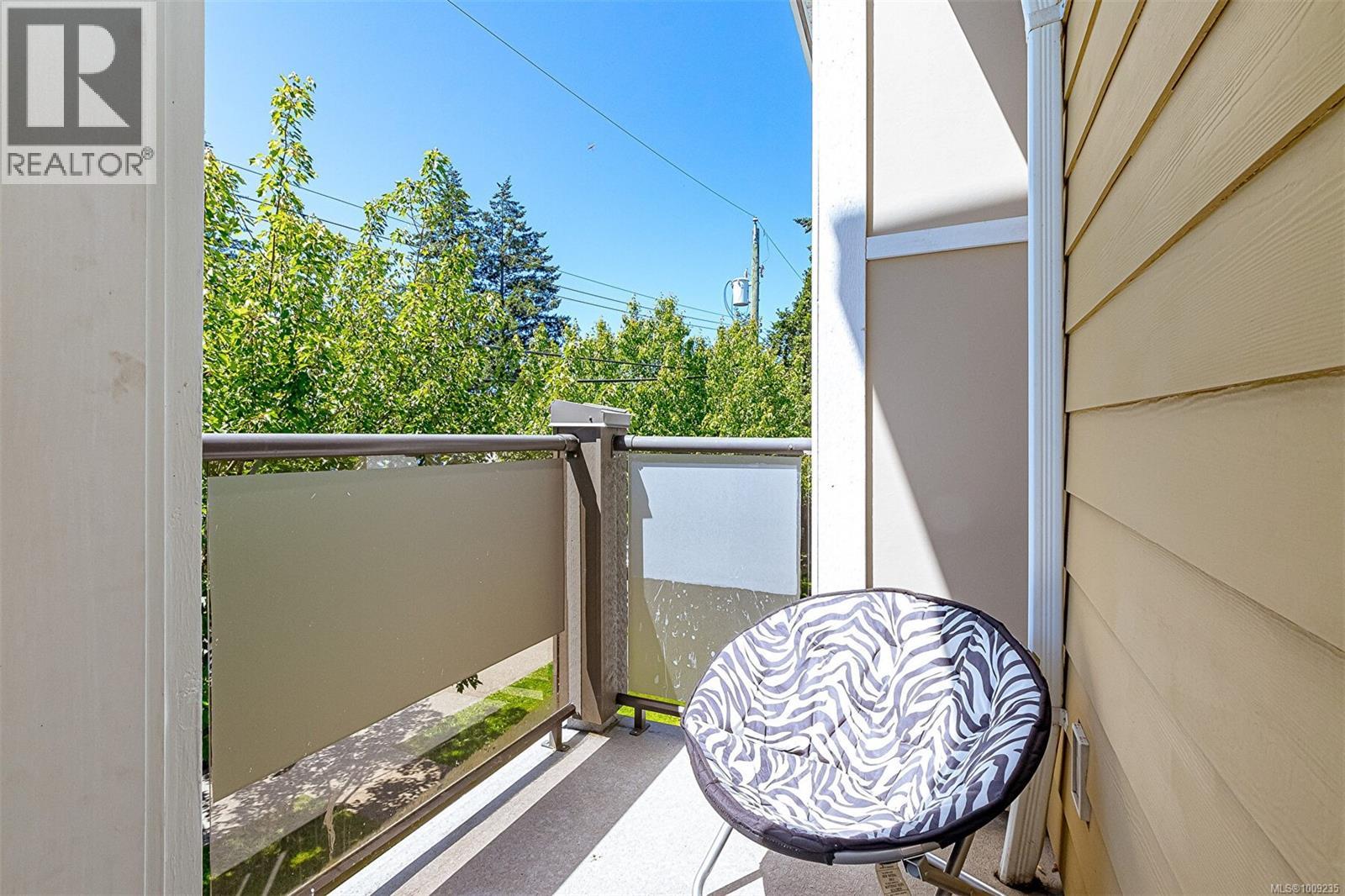 Photo 25 of 870 Brock Ave, Langford BC