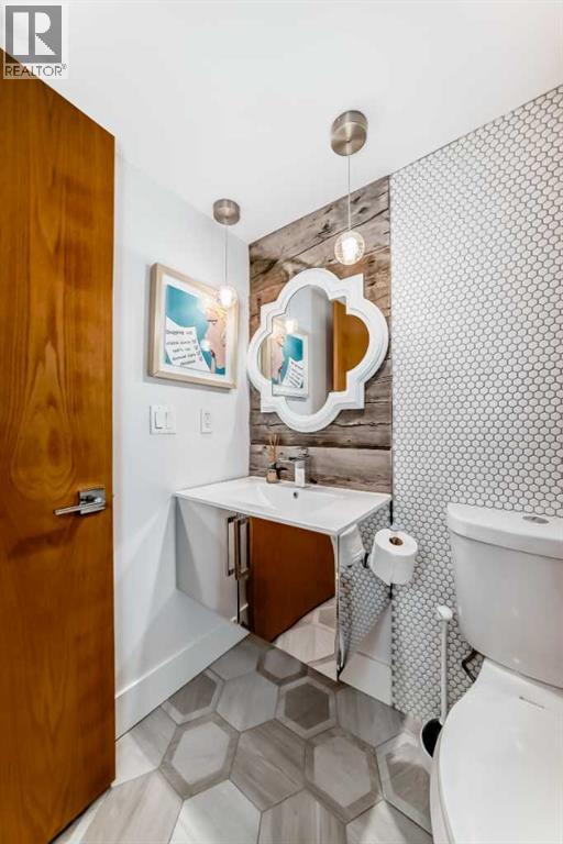 Single Family House for Sale in    Avenue SW Mission Calgary 