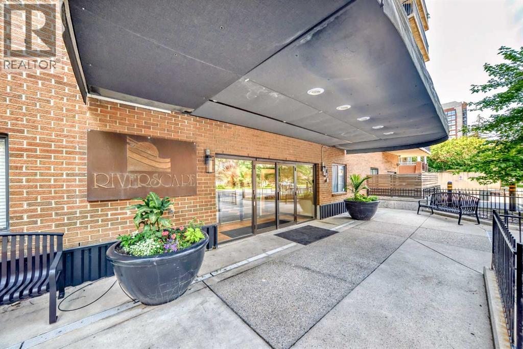 Single Family House for Sale in    Avenue SW Mission Calgary 