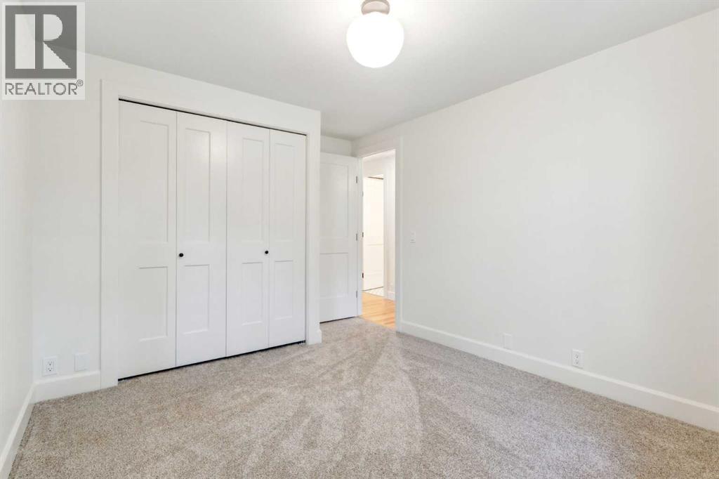 Single Family House for Sale in  Point Mckay Gardens NW Point McKay Calgary 