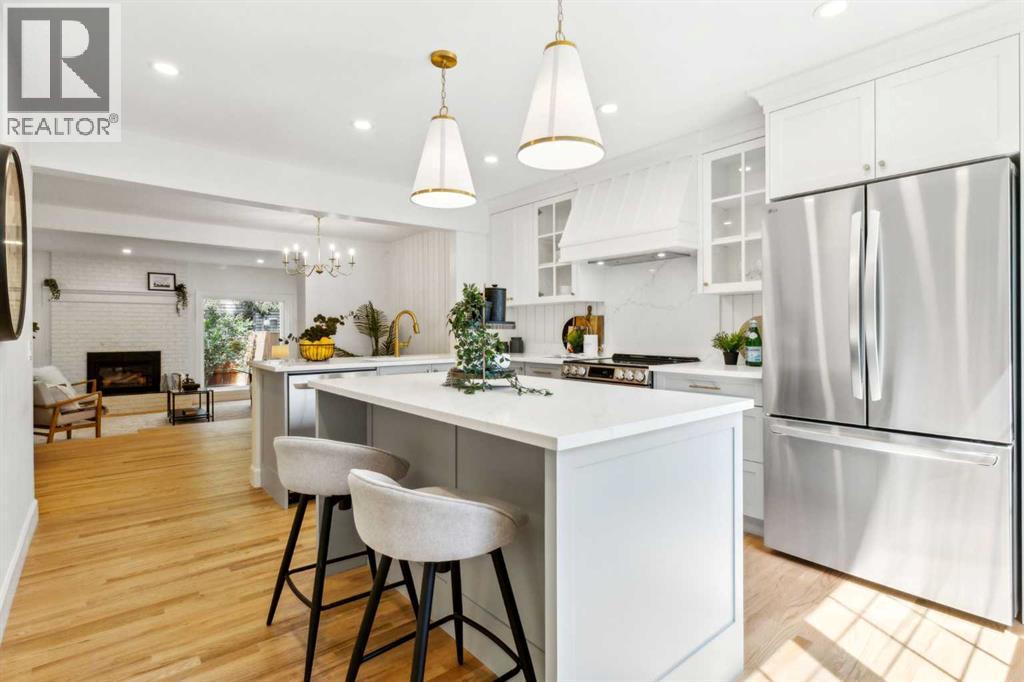 Single Family House for Sale in  Point Mckay Gardens NW Point McKay Calgary 