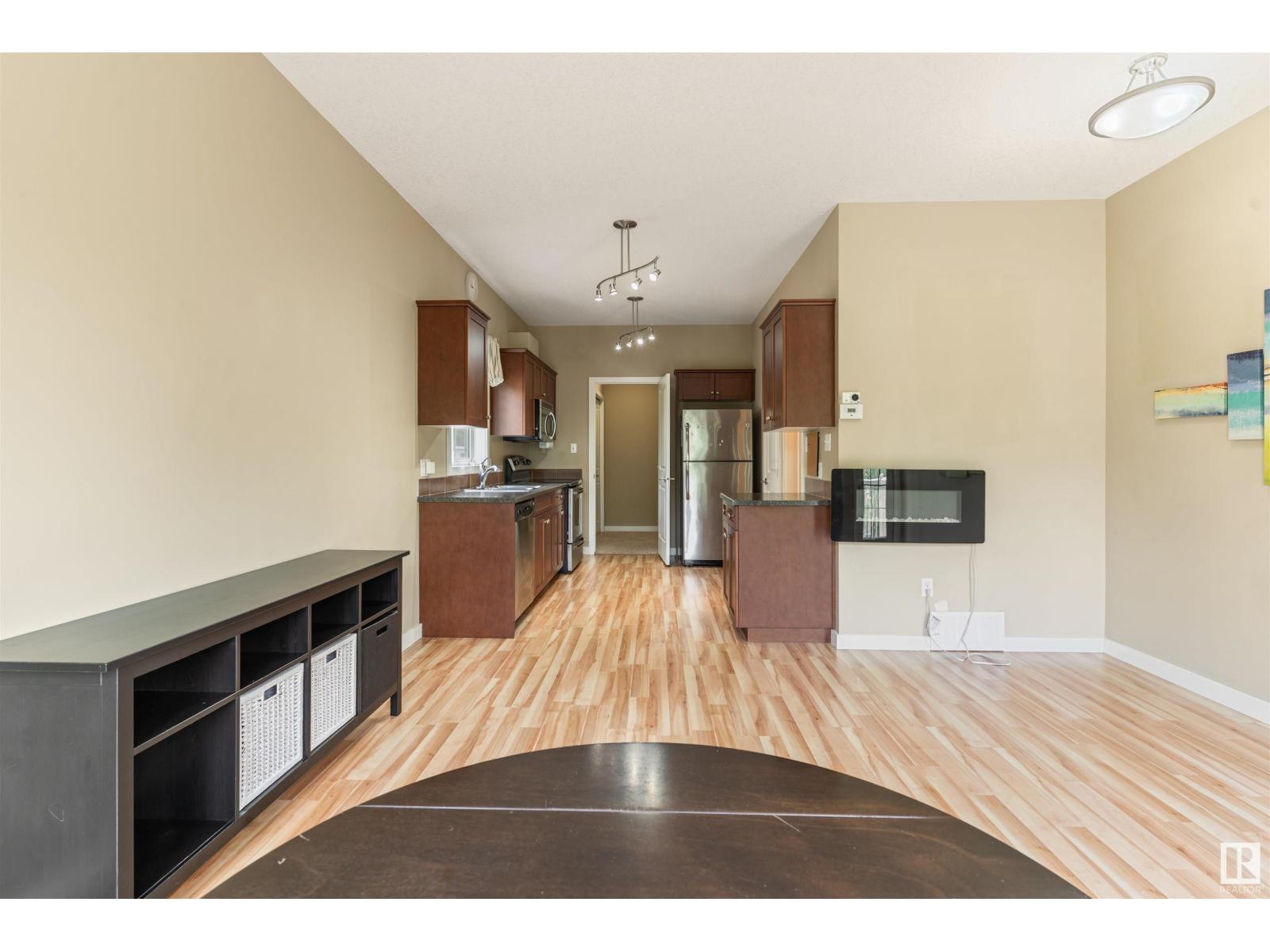 Photo 14 of 6 11913 103 St Nw Nw, Edmonton AB
