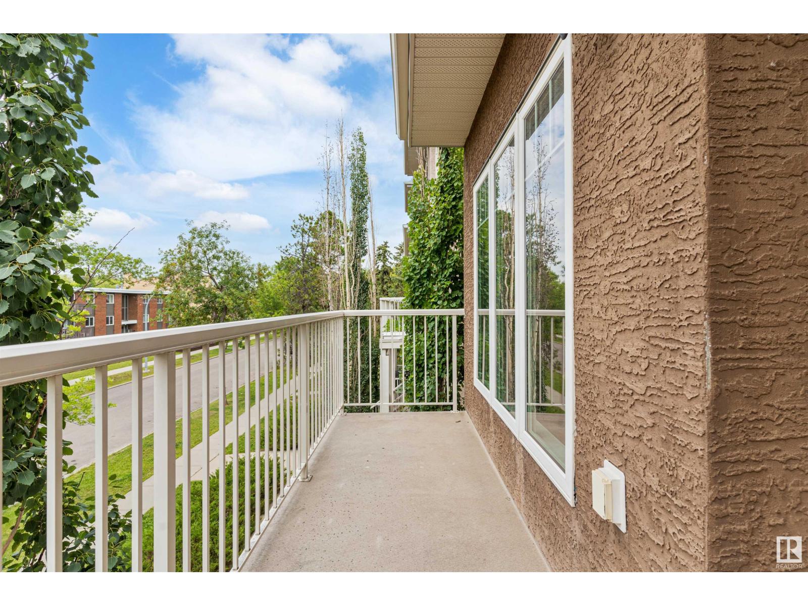 Photo 24 of 6 11913 103 St Nw Nw, Edmonton AB