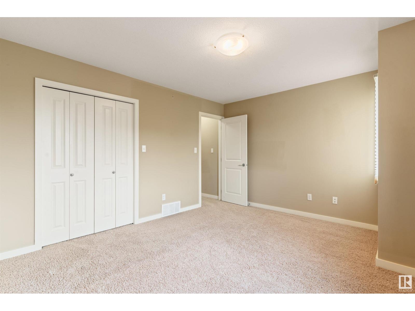 Photo 31 of 6 11913 103 St Nw Nw, Edmonton AB