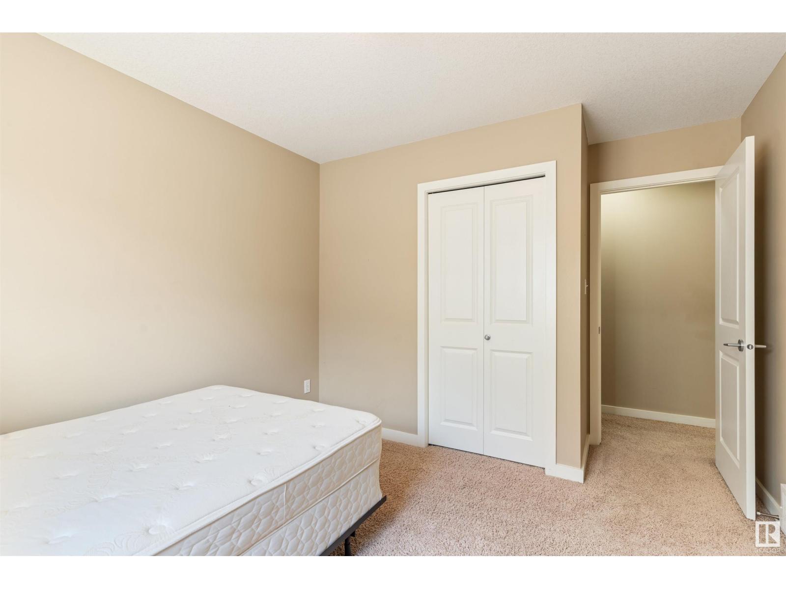 Photo 19 of 6 11913 103 St Nw Nw, Edmonton AB