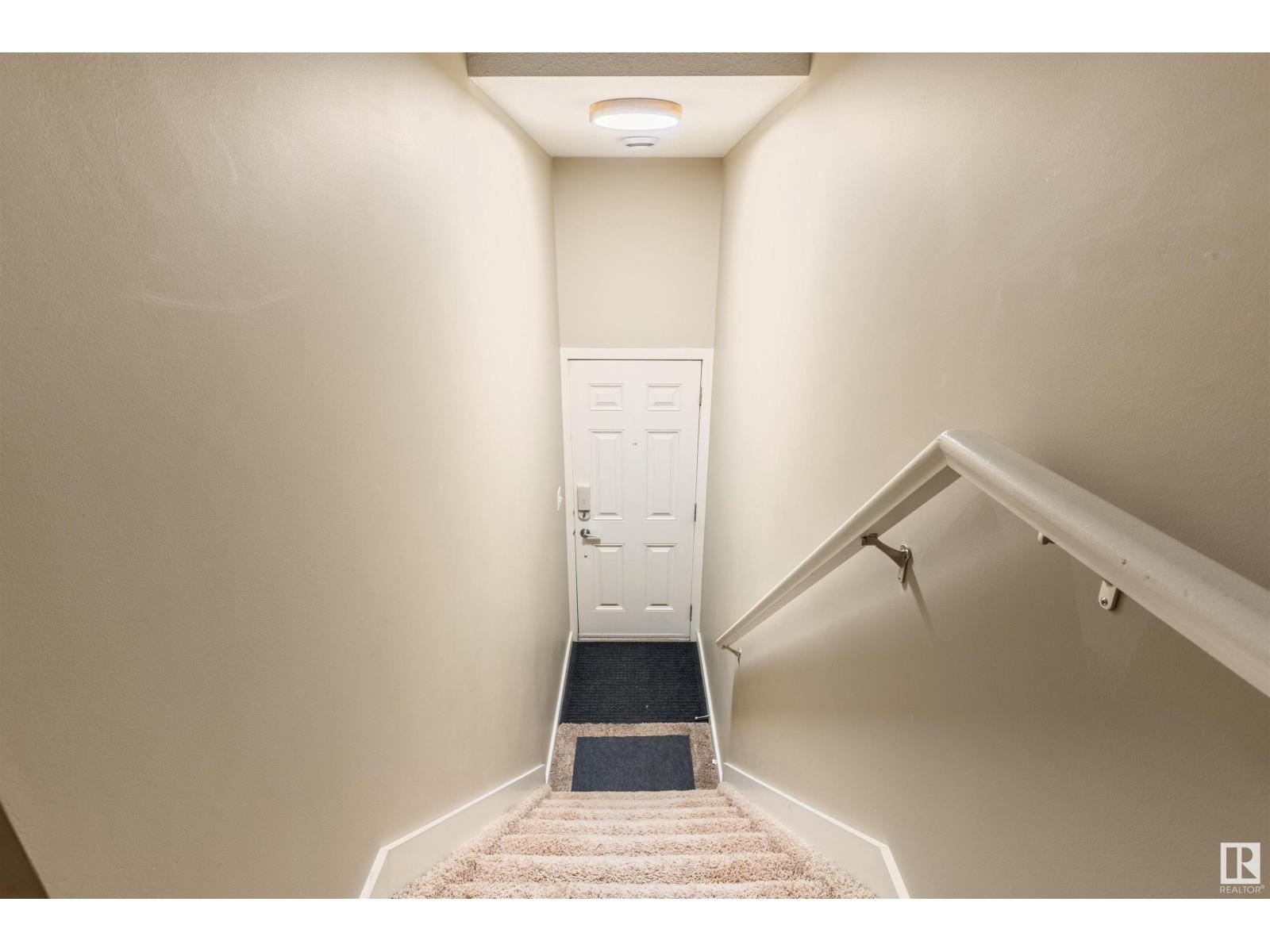 Photo 3 of 6 11913 103 St Nw Nw, Edmonton AB
