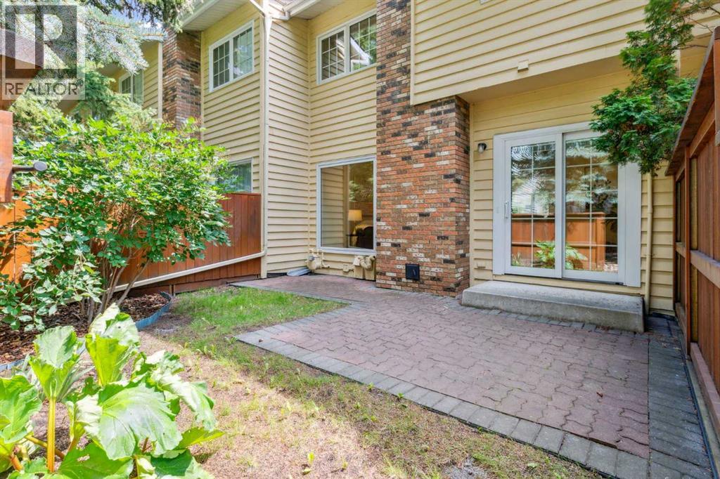 Single Family House for Sale in  Point Mckay Gardens NW Point McKay Calgary 