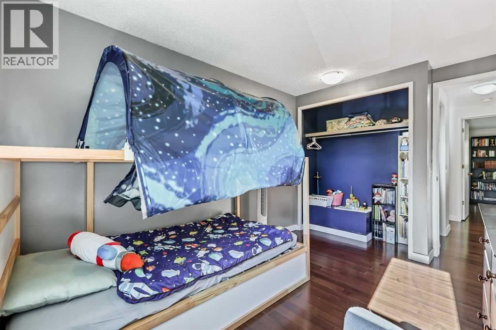 Single Family House for Sale in   Silverdale Drive NW Silver Springs Calgary 