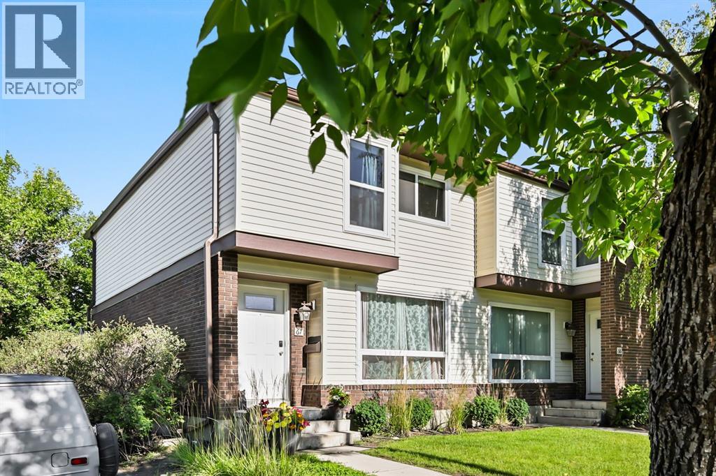 Single Family House for Sale in   Silverdale Drive NW Silver Springs Calgary 