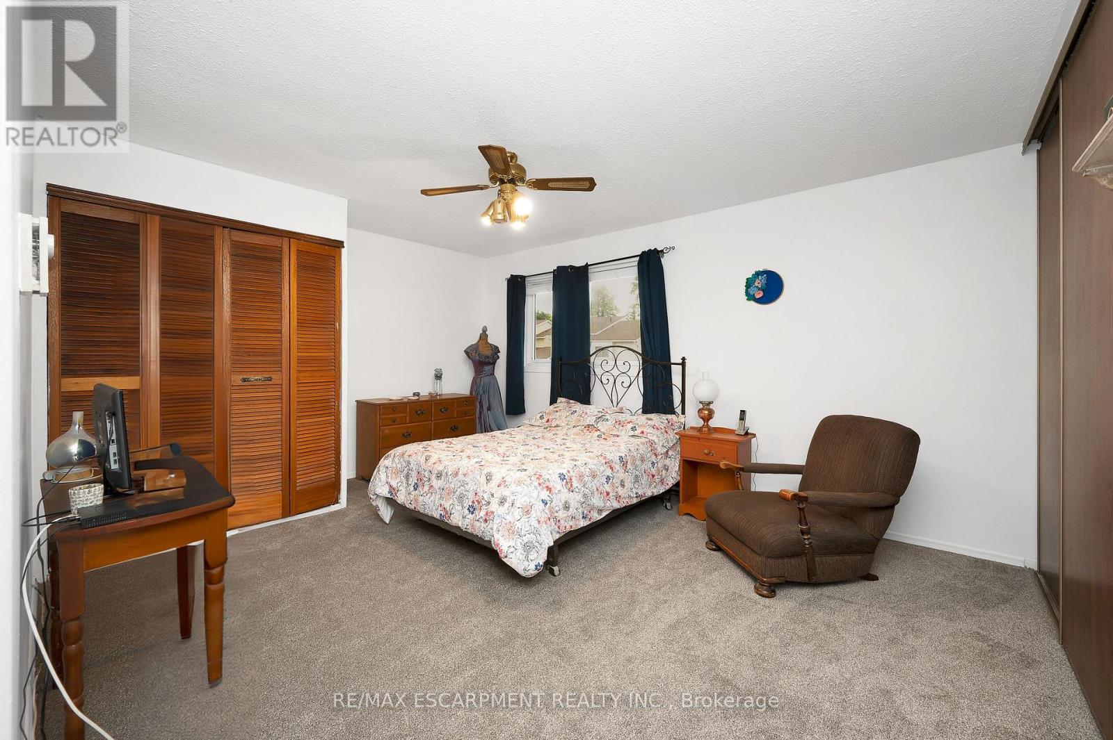 Photo 17 of 21 5017 Pinedale Avenue, Burlington ON