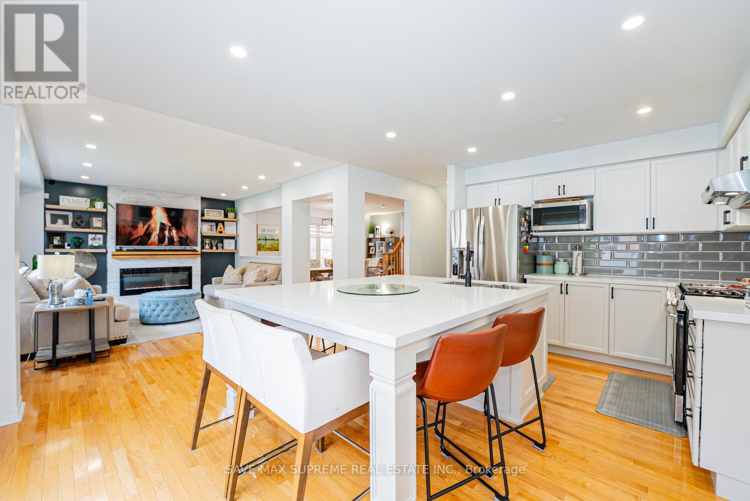 Photo 16 of 24 Silver Egret Road, Brampton ON