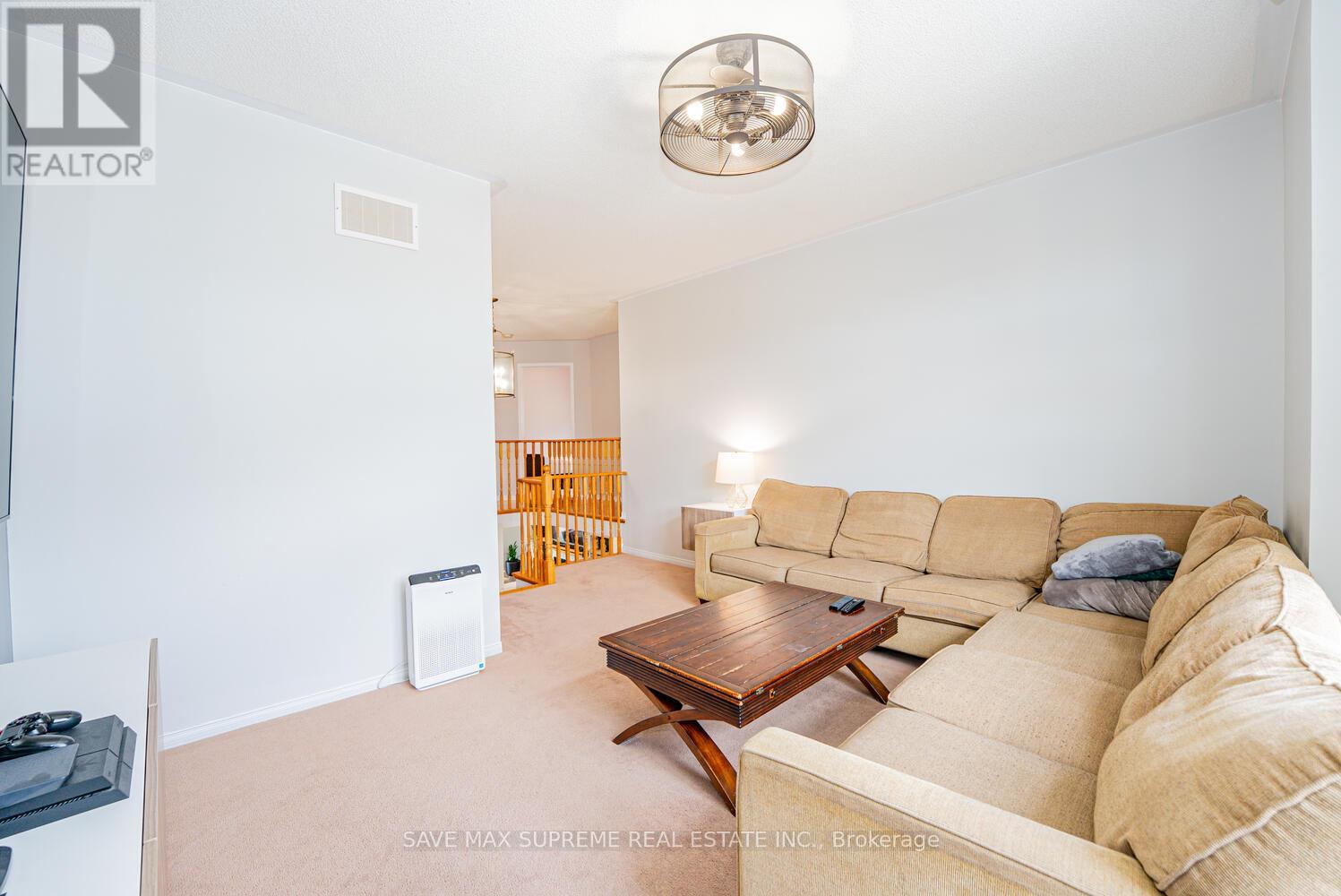Photo 27 of 24 Silver Egret Road, Brampton ON