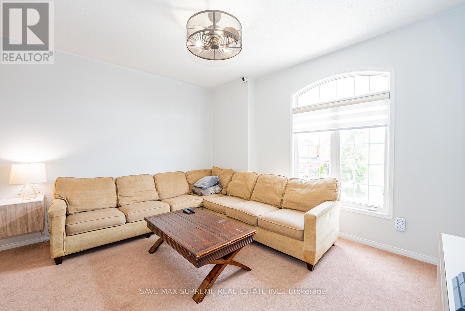 Photo 28 of 24 Silver Egret Road, Brampton ON