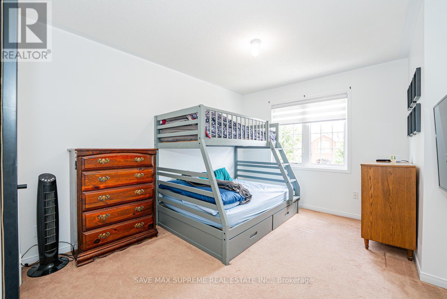 Photo 36 of 24 Silver Egret Road, Brampton ON
