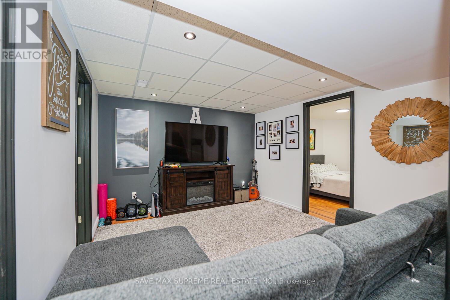 Photo 40 of 24 Silver Egret Road, Brampton ON