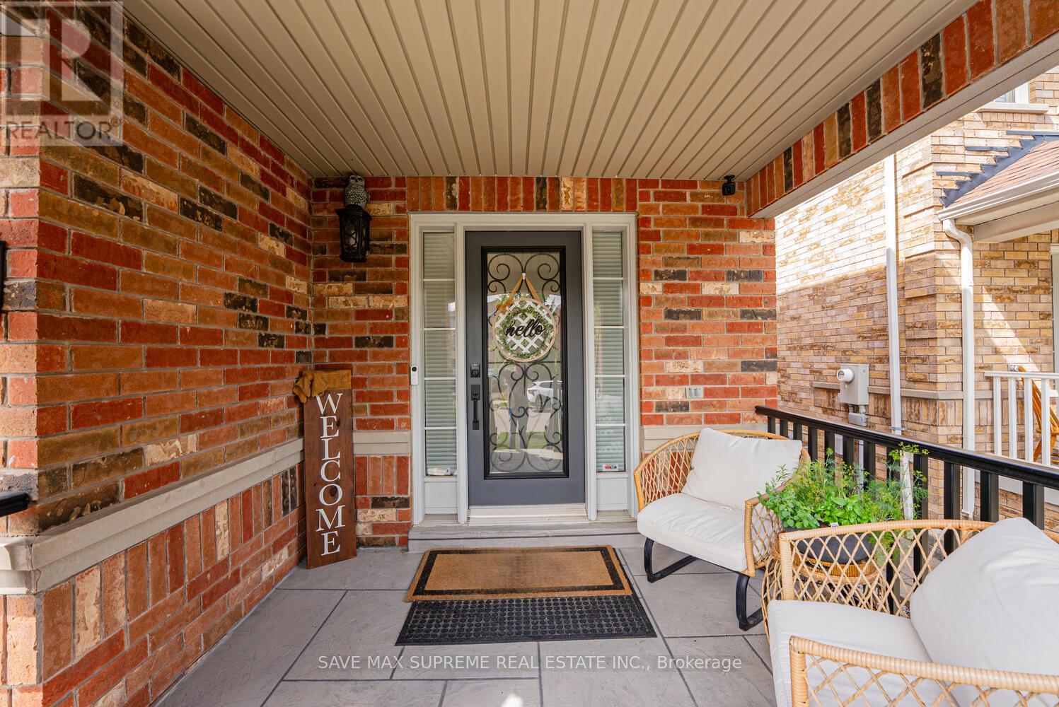 Photo 7 of 24 Silver Egret Road, Brampton ON