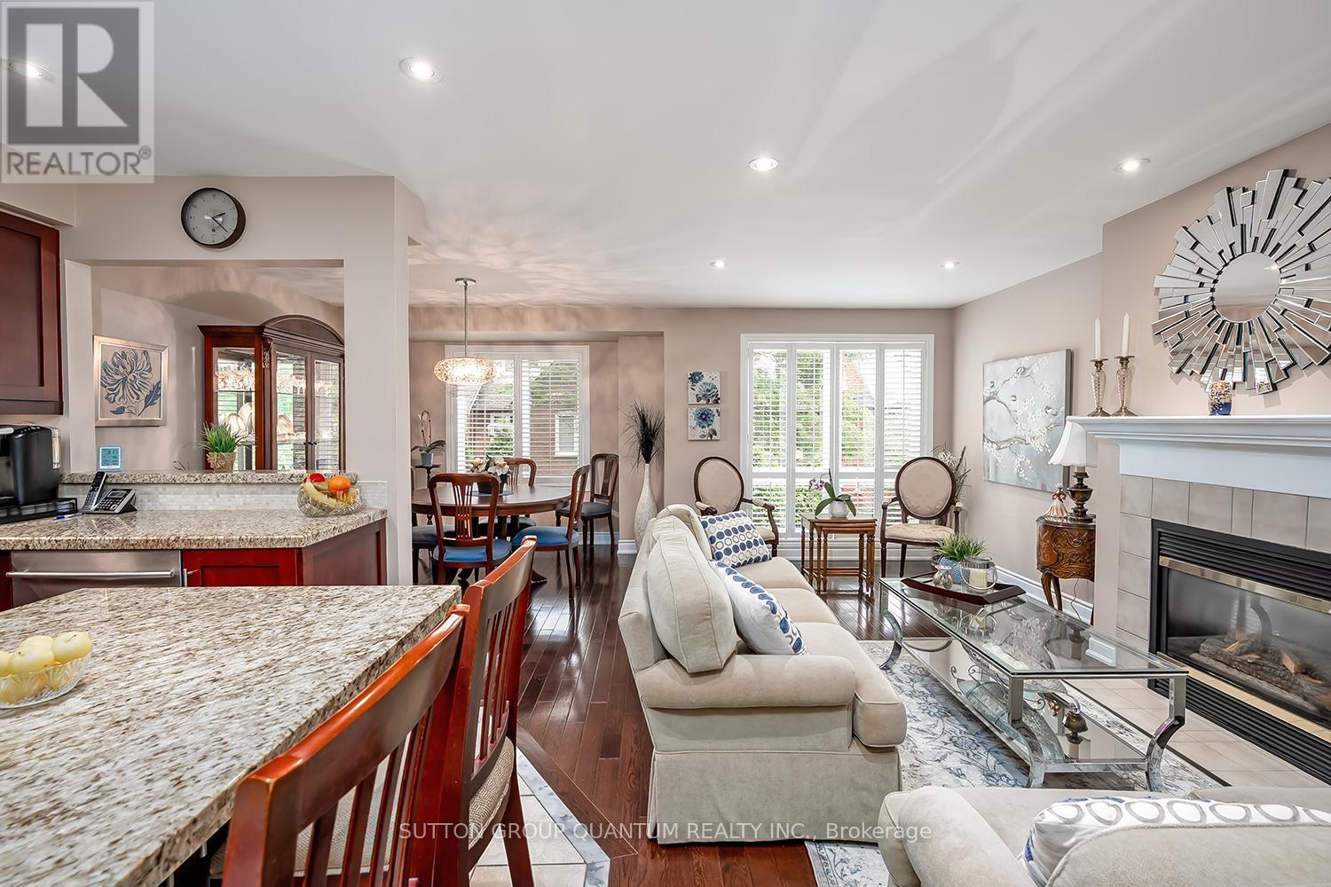 Photo 42 of 35 A 1064 Queen Street W, Mississauga ON