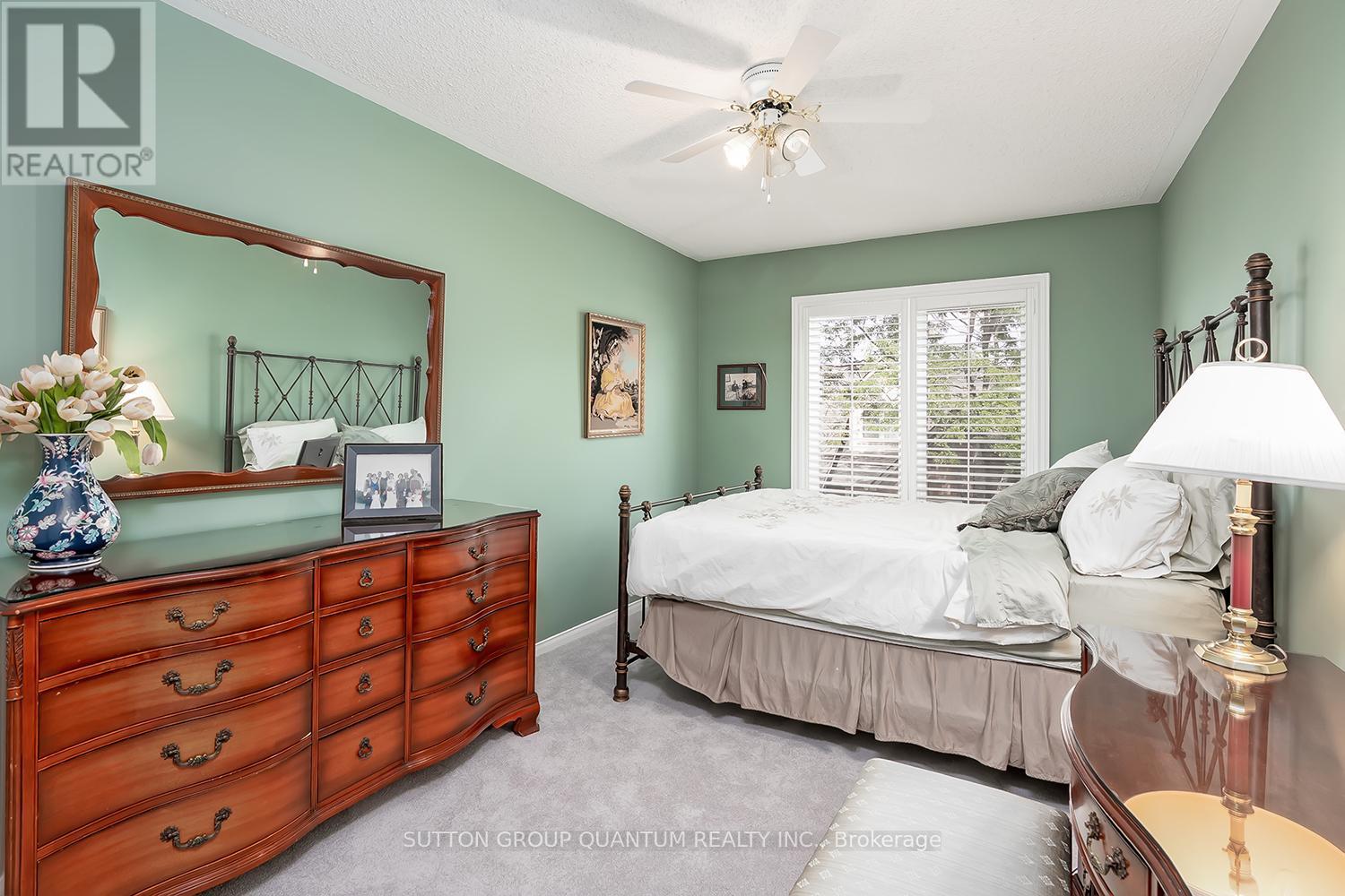 Photo 2 of 35 A 1064 Queen Street W, Mississauga ON