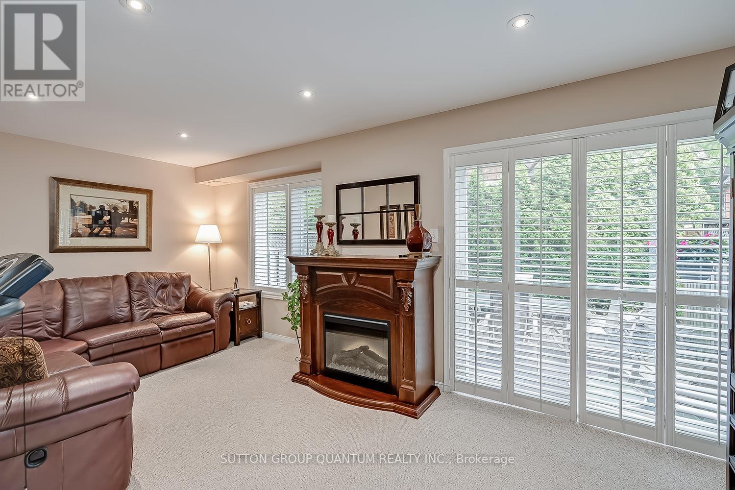 Photo 45 of 35 A 1064 Queen Street W, Mississauga ON
