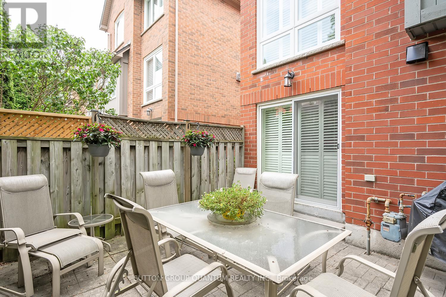 Photo 44 of 35 A 1064 Queen Street W, Mississauga ON