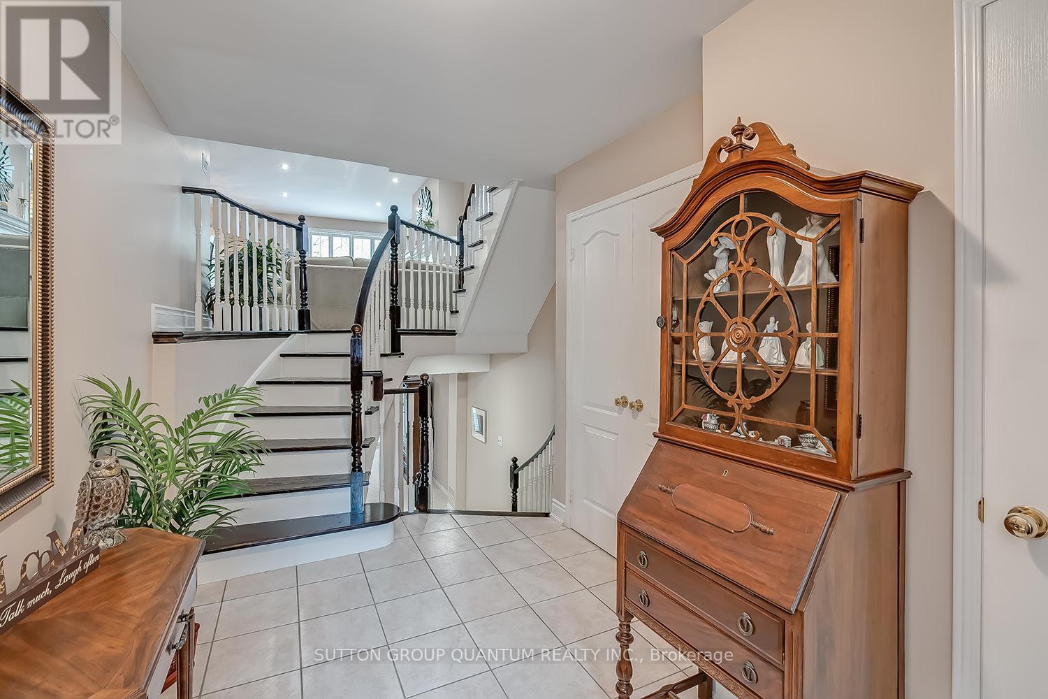 Photo 41 of 35 A 1064 Queen Street W, Mississauga ON