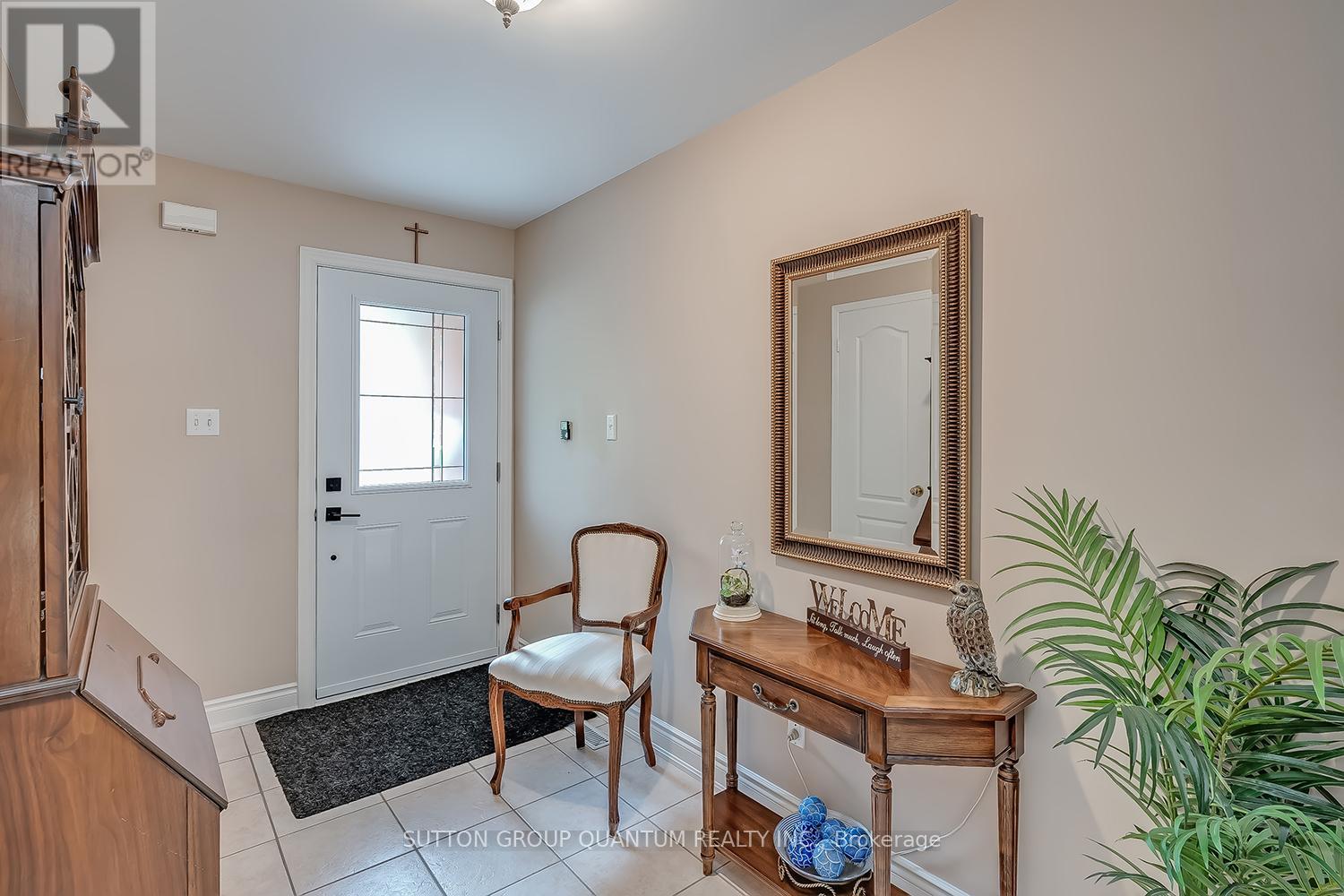 Photo 16 of 35 A 1064 Queen Street W, Mississauga ON